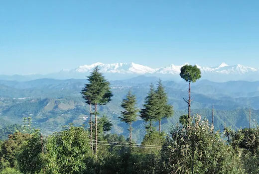 Snow-Clad-Happy-Home-Stay-Mukteshwar-Himalayas-Hills 
